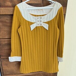 Anthropologie Mustard Knit top three quarter sleeve top with Bow
